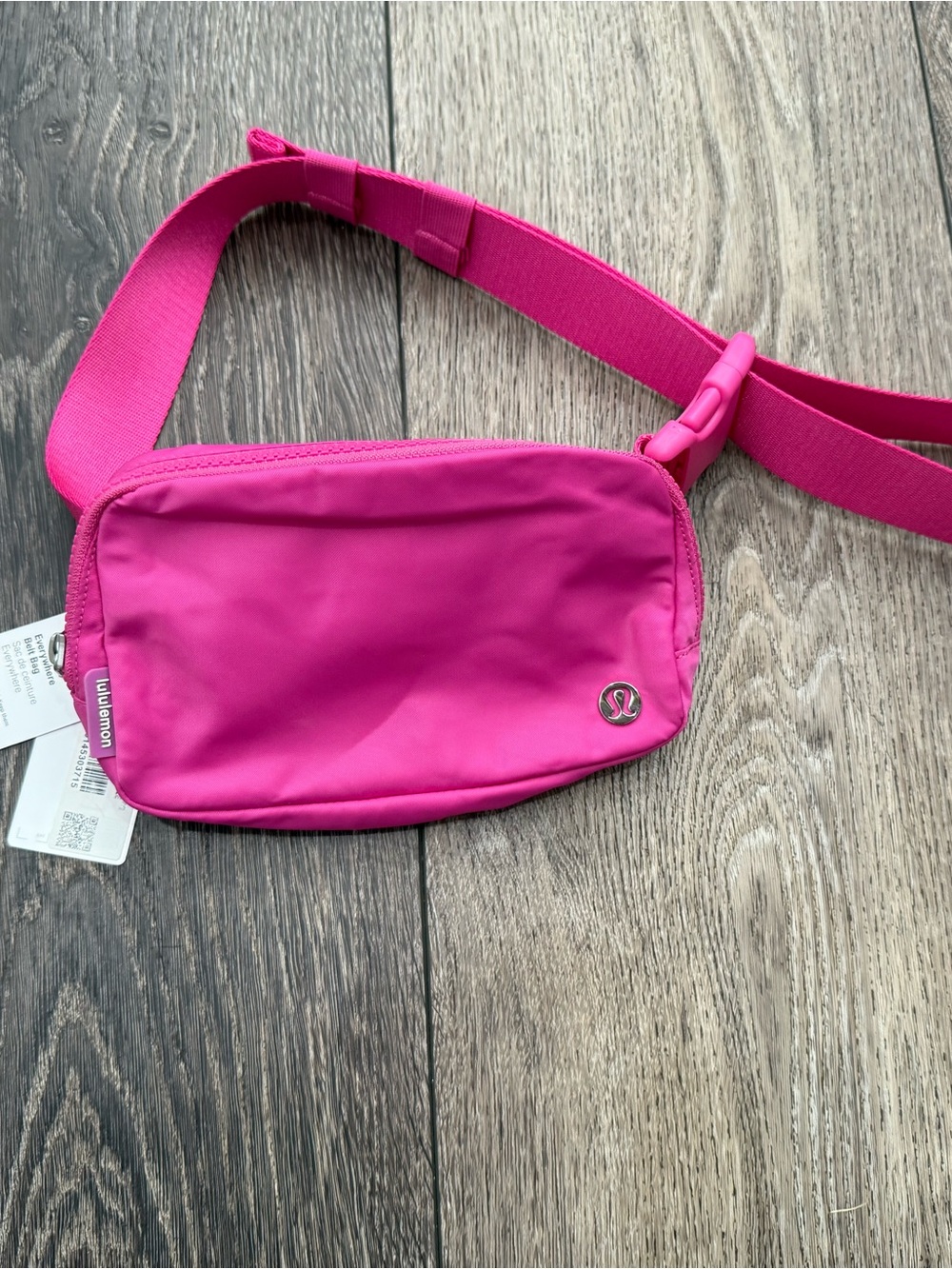 Lululemon Everywhere Belt Bag 1L Sonic Pink NWT - Picture 2 of 5